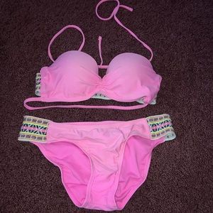 Women’s bikini size small